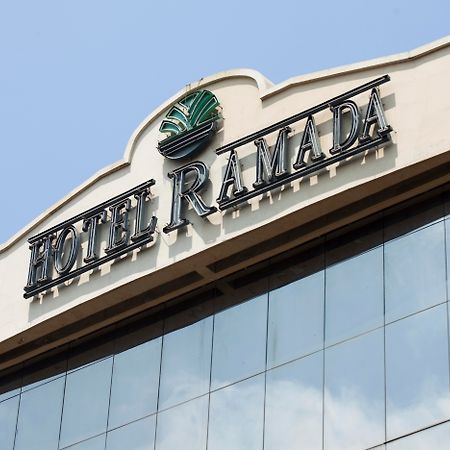 Hotel Ramada Гуаякиль Экстерьер фото