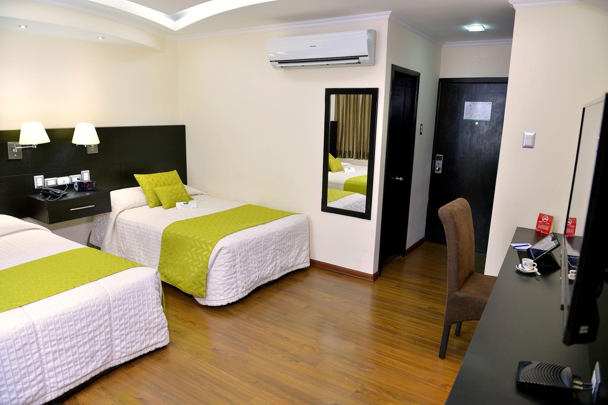 Hotel Ramada Гуаякиль Экстерьер фото