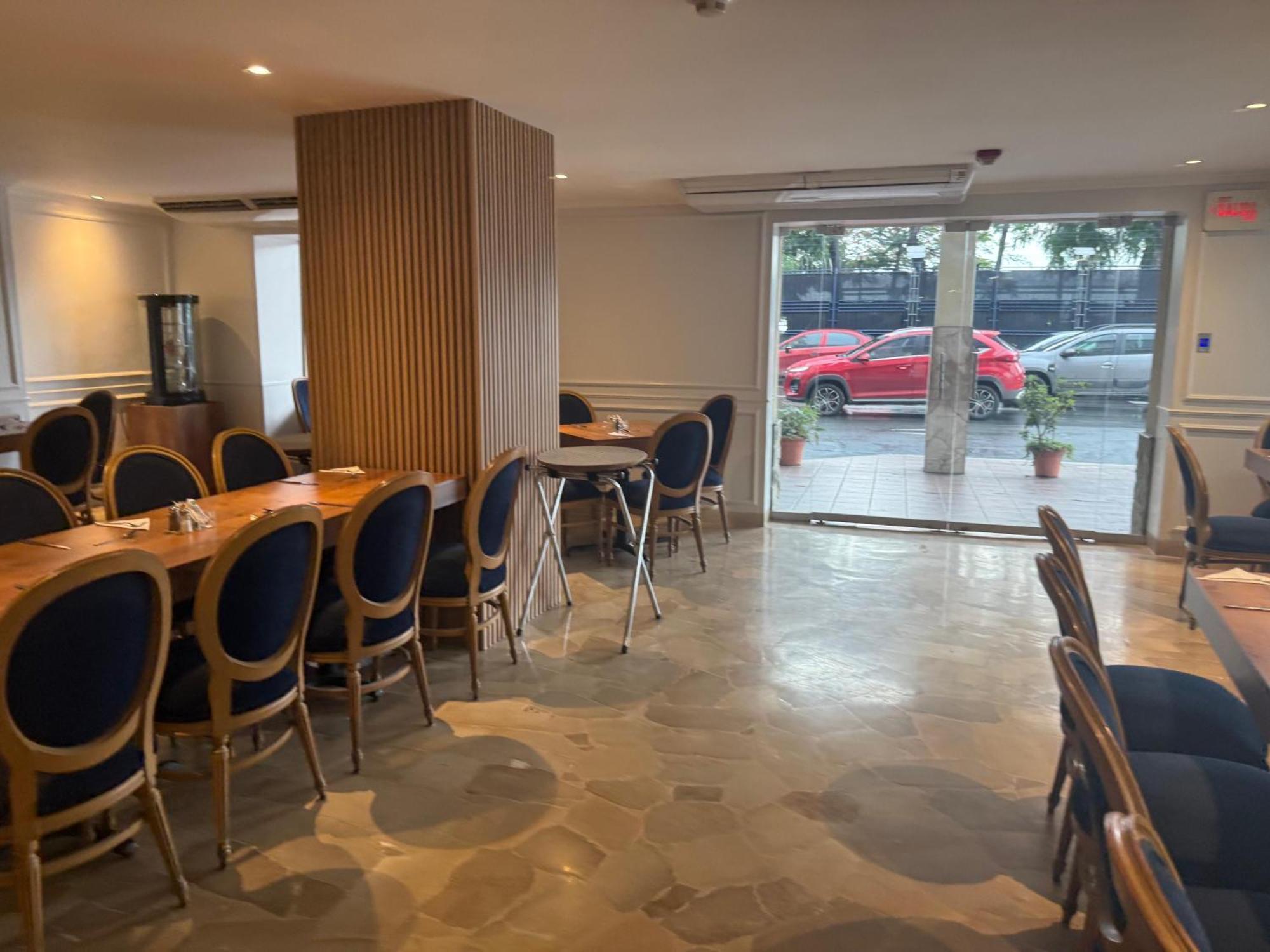 Hotel Ramada Гуаякиль Экстерьер фото